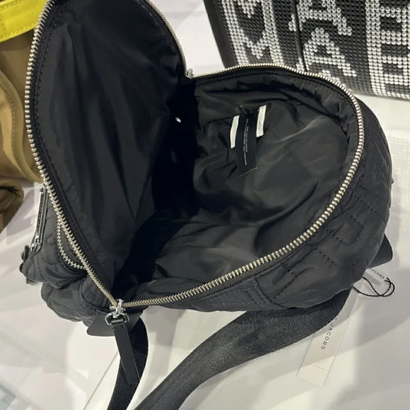 Marc Jacobs Unisex Nylon Backpacks 4S4HBP002H02 BLACK - Picture 6 of 8